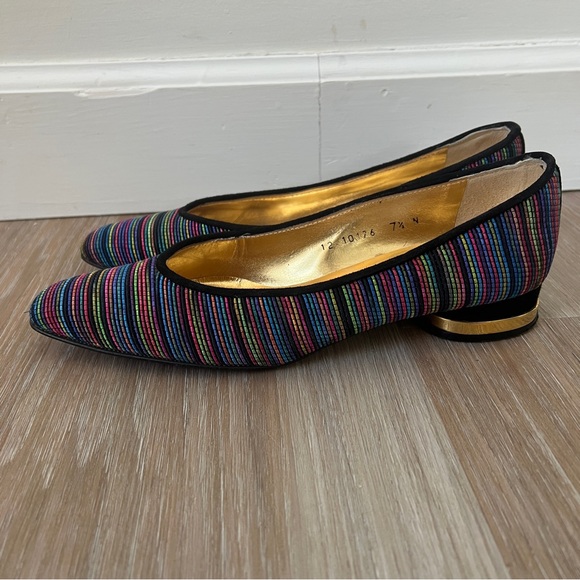 Vintage Timothy Hitsman Rainbow Stitch Square Toe Pumps 7.5N gold heel multi - Picture 2 of 9